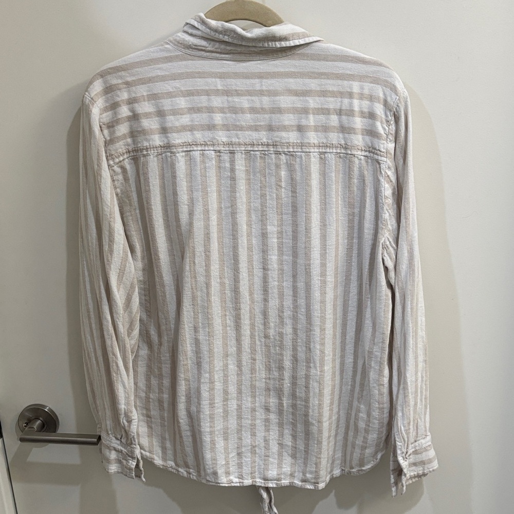 LOFT Beige and White Striped Button-Down Tie-Hem Shirt - Picture 3 of 4